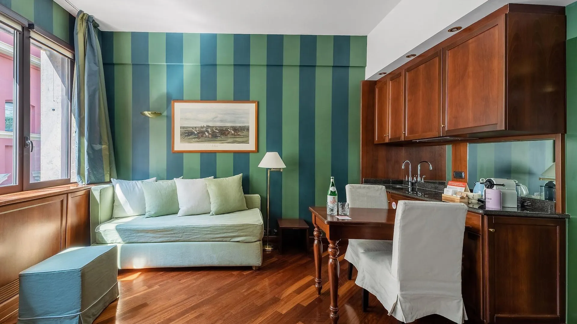 Hotel Numa Milan Camperio 4*,